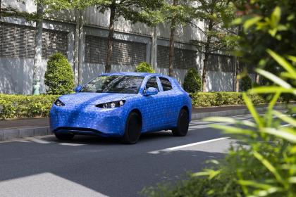 腾势全新高端SUV路试谍照曝光 造型非常保时捷？