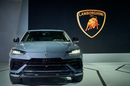 兰博基尼携Huracán Tecnica和Urus S亮相2022年广州车展