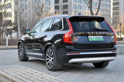 最受瞩目的家庭主力用车 试驾沃尔沃XC90 RECHARGE T8