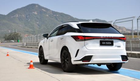 强大的视觉压迫感 赛道试驾RX 500h F SPORT Performance