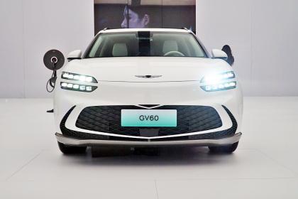 “焕新感官”名副其实 TC君静态体验捷尼赛思GV60