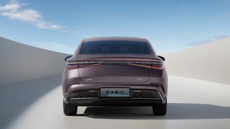 2023上海车展：比亚迪海洋网B+级超混轿车驱逐舰07来了