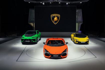2023上海车展：兰博基尼首款HPEV V12混合动力超级跑车Revuelto亚太首秀