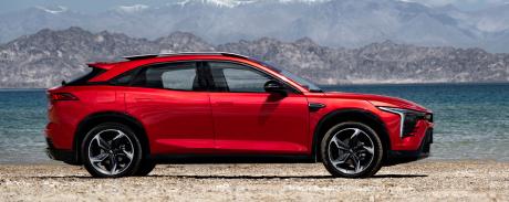 奔腾B70S外观解读：一台来自传统又打破传统的轿跑SUV