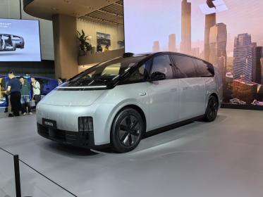 2023广州车展：家庭科技旗舰MPV理想MEGA开启预订