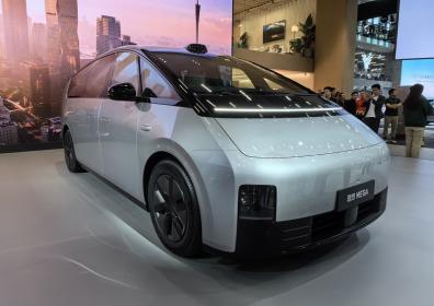 2023广州车展：家庭科技旗舰MPV理想MEGA开启预订