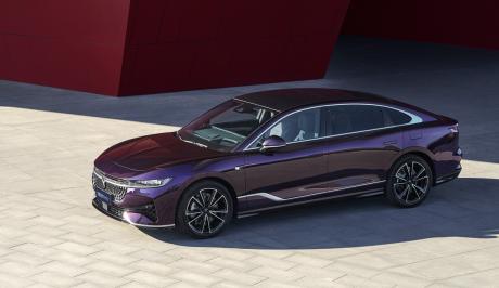 岚图追光PHEV正式上市 售价25.28万-35.88万元