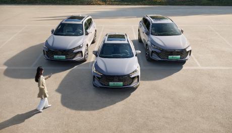 比亚迪唐DM-i智驾版上市 售价17.98万-21.98万元