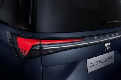 别克全新GL8陆上公务舱焕新上市 售价22.99万元