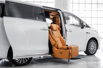 年轻家庭的MPV 魏牌高山7预售价28.98万元