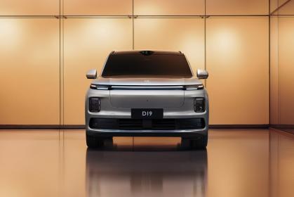 定位30万元级科技豪华旗舰SUV 零跑D19迎来全球首秀