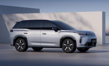 配备增程+纯电双动力 埃安i60预售价格11.98万元起