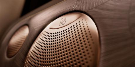 旗舰大六座SUV智己LS9正式开启预售 权益价33.69万元起