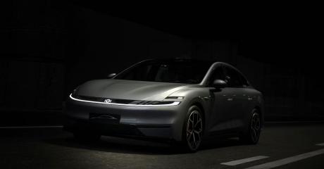 马瑞利推出集成触控技术的全功能一体式贯穿前照灯