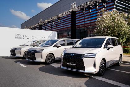 五菱星光730正式上市 市场指导价7.3万-10.98万元