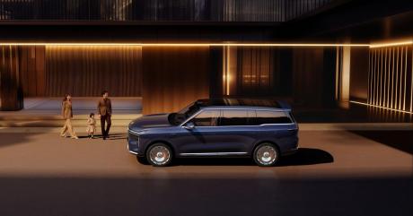 上汽旗舰大六座智己LS9上市 售价32.28万-35.28万元