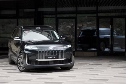 大六座家用SUV应有的态度，试驾风云T11