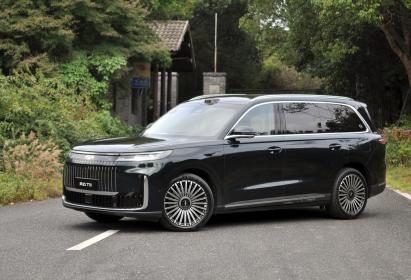 大六座家用SUV应有的态度，试驾风云T11