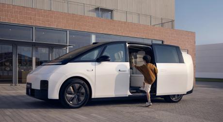 理想汽车三季度营收利润双下滑 MEGA召回引“阵痛”