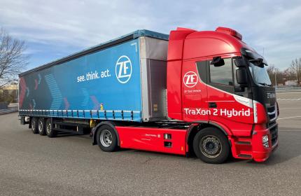 交通运输脱碳之路：采埃孚重型卡车混动变速箱完成实车测试