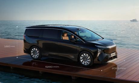 别克新能源旗舰MPV至境世家上市 售价43.99万-46.99万元