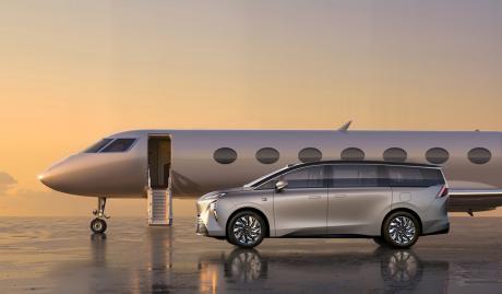 别克新能源旗舰MPV至境世家上市 售价43.99万-46.99万元