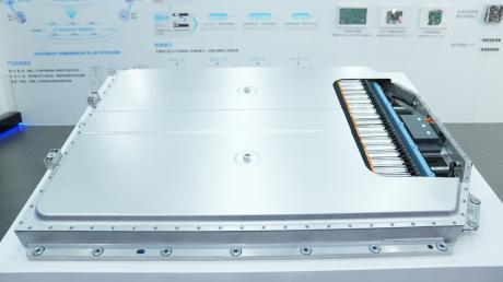 巴斯夫与卫蓝新能源联合发布新一代固态电池包