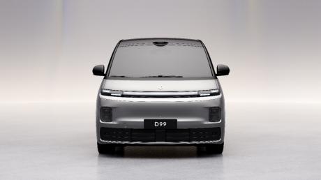 零跑D99全球首秀 30万元级纯电/增程双线旗舰MPV