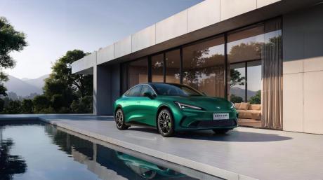 极狐全新阿尔法S5开启预售 补贴后11.28万-17.38万元