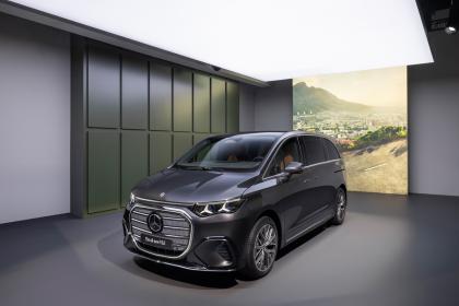 重塑豪华MPV私享空间 梅赛德斯-奔驰VLE全球首秀