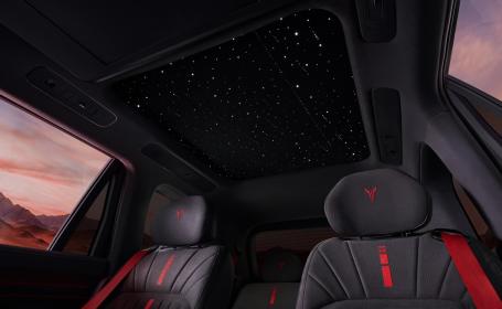 岚图泰山Ultra售价45.99万元，黑武士版开启大定售价50.99万元