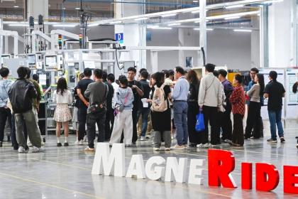 磁流变悬架国内产能200万支 京西智行迎深蓝汽车用户探秘见证