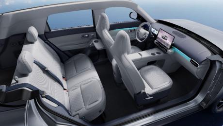 零跑A平台首款全球化车型A10上市 售价6.58万-8.68万元