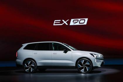 沃尔沃全新纯电EX90与ES90开启预售 价格42.99万元起