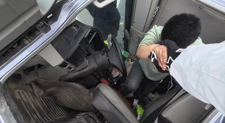 致敬平凡英雄 春风动力向见义勇为摩友赠送机车