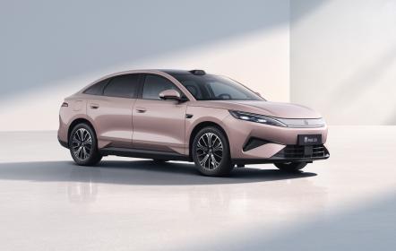 比亚迪秦MAX正式上市 售价9.99万-14.39万元